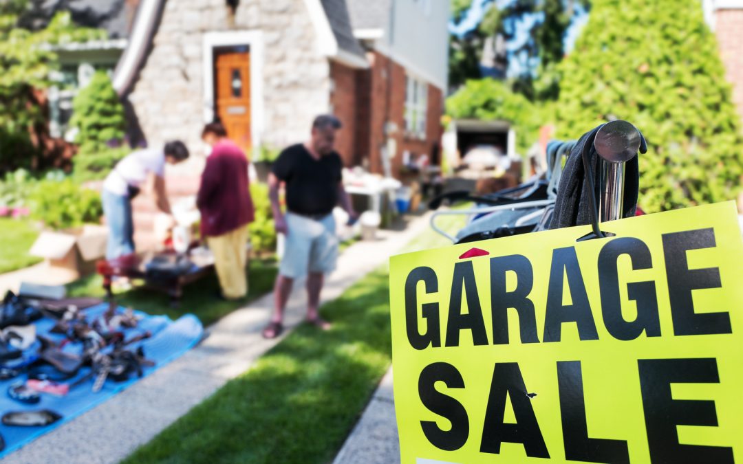 5 Tips for Hosting a Moving Sale