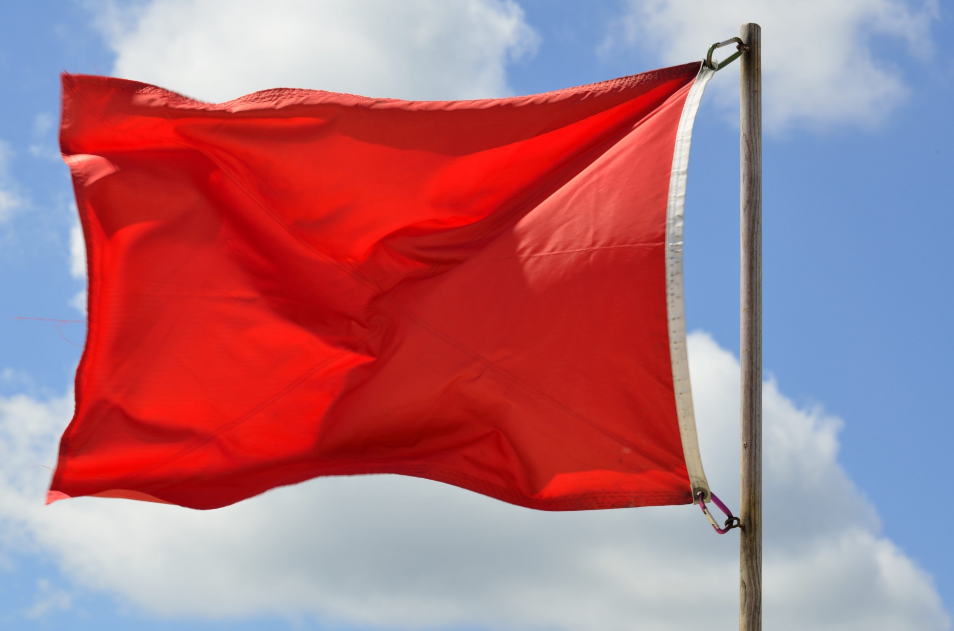 red-warning-flag