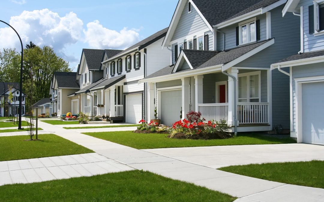 4 Pros and Cons of Living in Elk Grove Village, IL