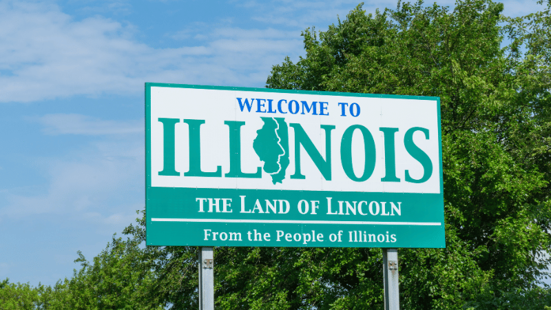 Pros and Cons of Living in Illinois