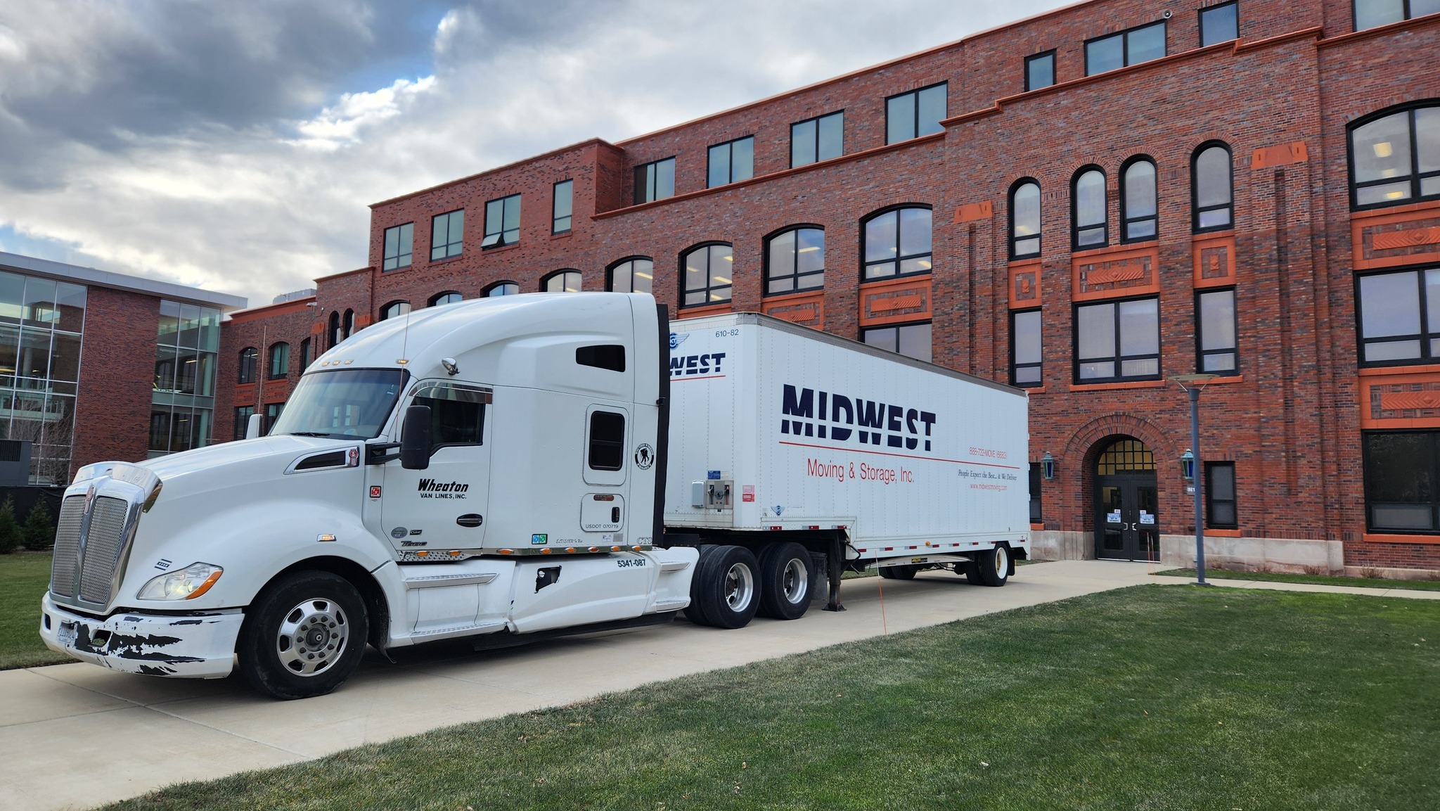 Mid-West Moving & Storage in Chicago and Elk Grove Village IL